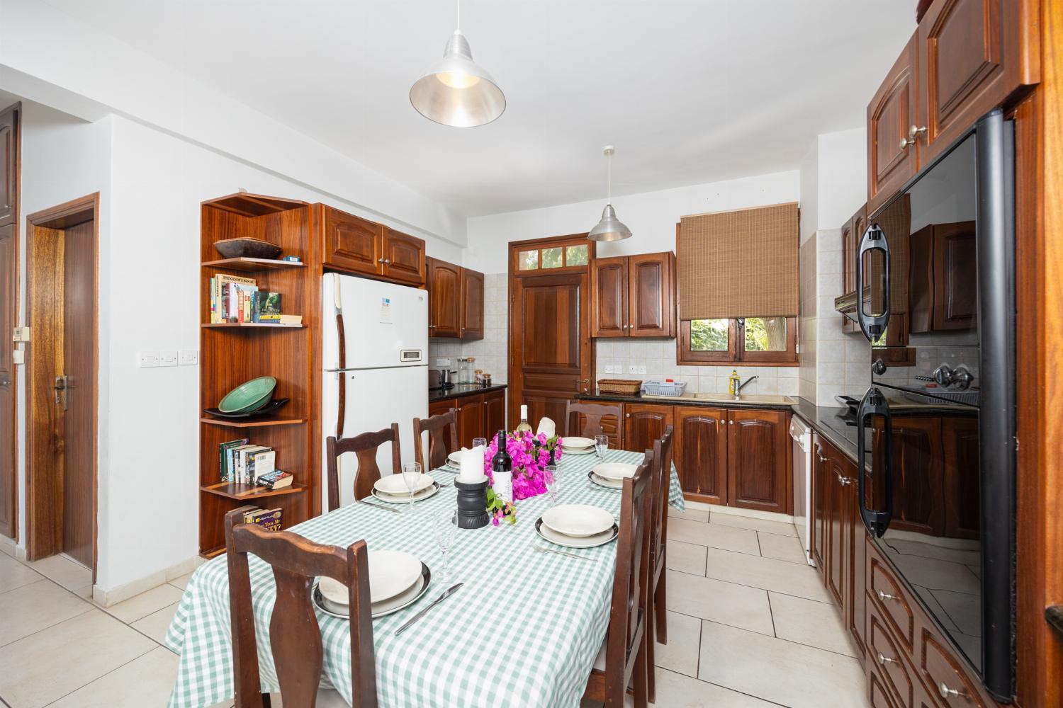 Villa Irene Palace Paphos 外观 照片